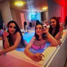 Luxuriöse Suite mit privatem Pool